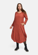 Gúna i gCruth A le Ruch 'Ferina'