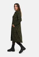 'Seriva' klänning – konstfull, mysig & figursmickrande