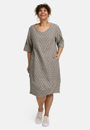 Sukienka 'Olina' – lekka, strukturalna i miękka z rozciągliwego materiału