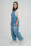 Latzhose 'Sky' – Denim Préimhe, Ombre & Sonraí Paisteanna