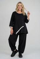 'Saria' pusero – epäsymmetrinen, kevyt ja luonnollinen