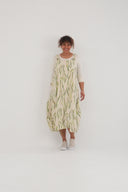 Gúna 'Livia' – éadrom, cairdiúil don fhigiúr & uathúil